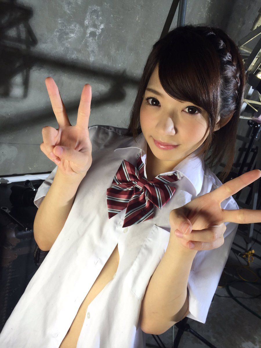 麻里梨夏