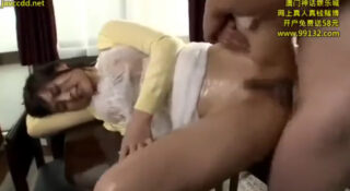 ハメられてるお姉さん