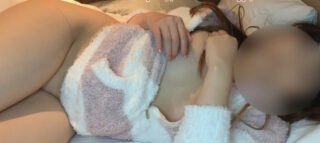 オナニー　女子大生　こっそり　友人